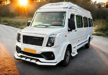 17 Seater Traveller